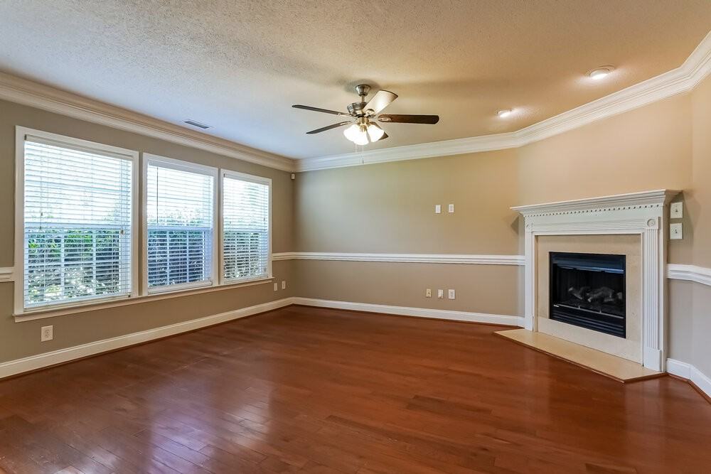 124 Sleeper Car Ln - Photo 4 of 17