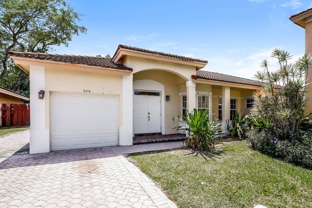 9216 Sw 213th Ln