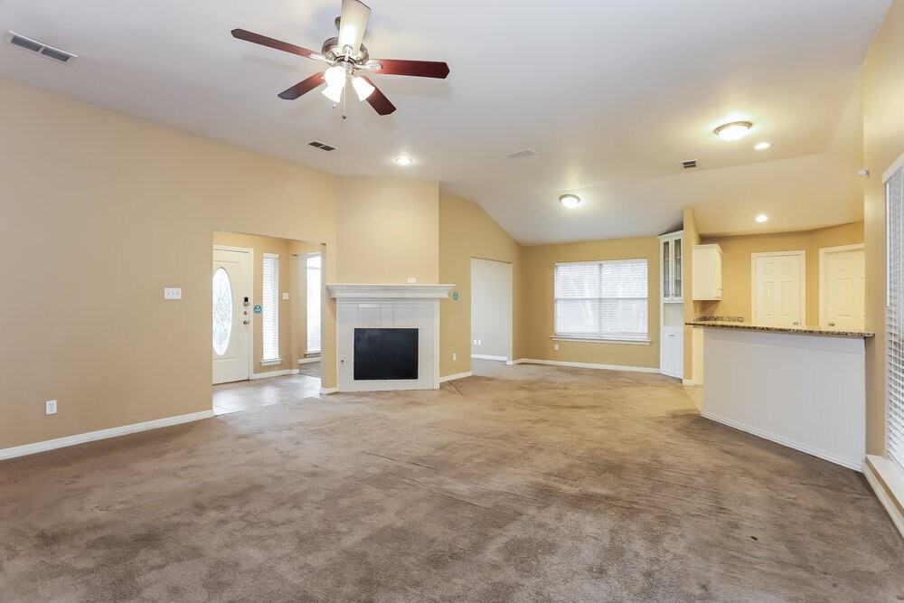 700 Havencrest Dr - Photo 3 of 16