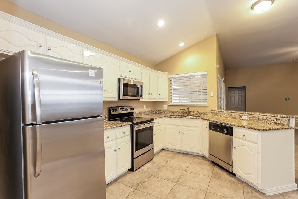 700 Havencrest Dr - Photo 7 of 16