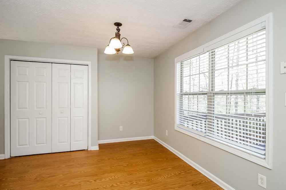 97 Summer Creek Dr - Photo 7 of 20