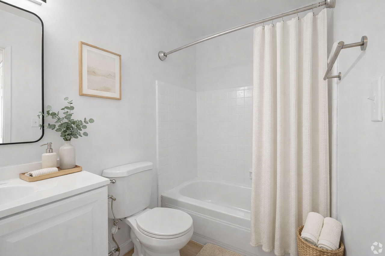 Miramonte on 3rd - Photo 3 of 14