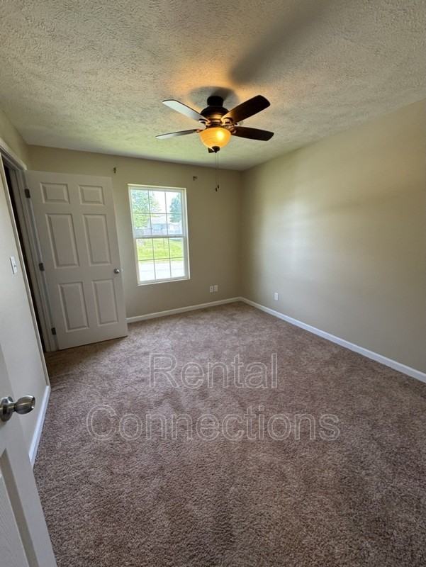 1819 Bridge St - Photo 5 of 9