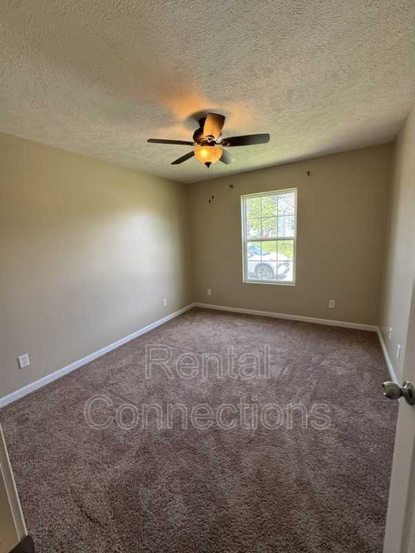 1819 Bridge St - Photo 6 of 9