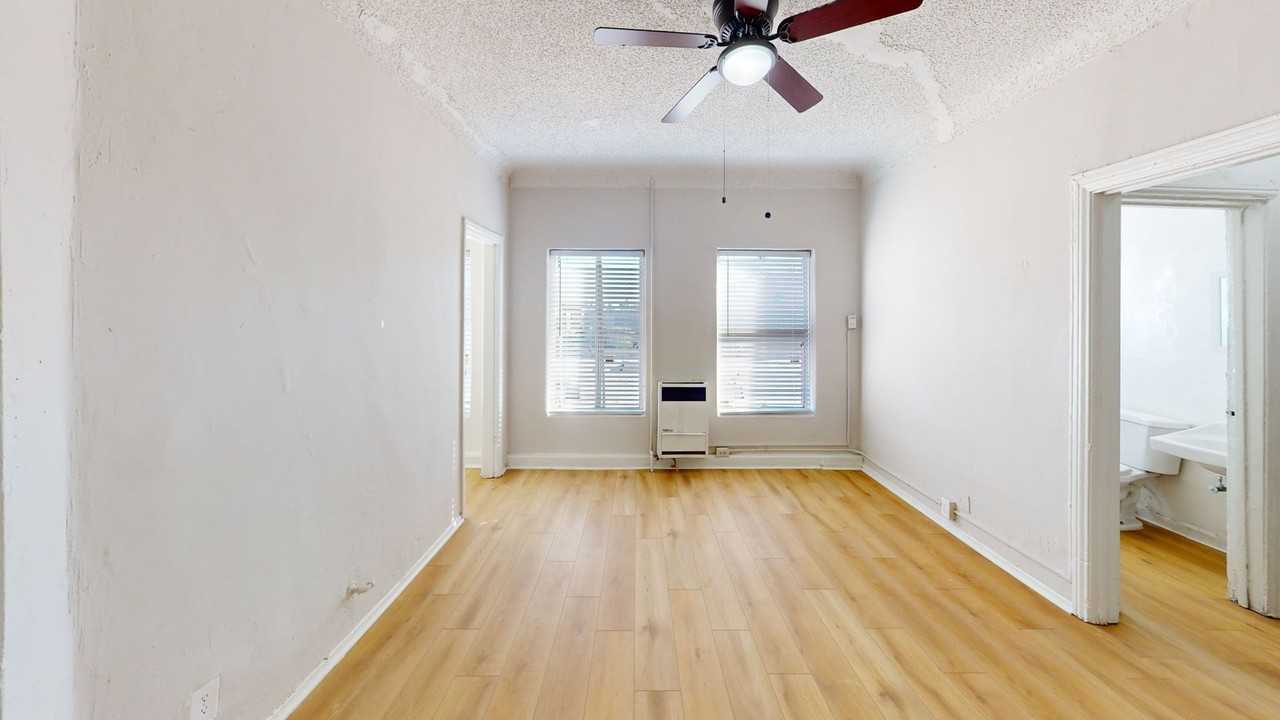 BU2 - 625 Burlington Apts - Photo 2 of 4