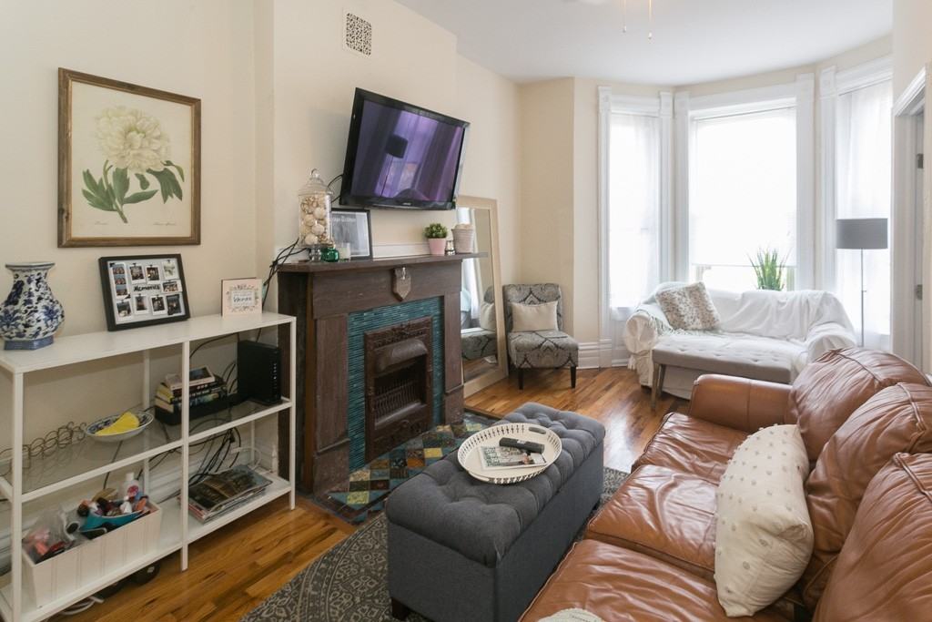 2137 N Sheffield Ave #3 - Photo 6 of 20