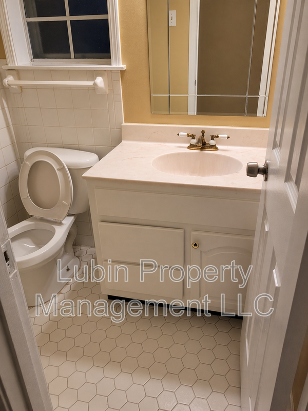 2027 Mcpherson Rd - Photo 6 of 6