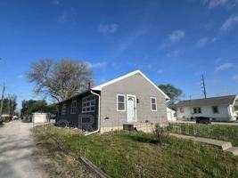 featured image of 4525 N 70th St