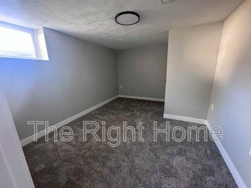 4525 N 70th St - Photo 6 of 6