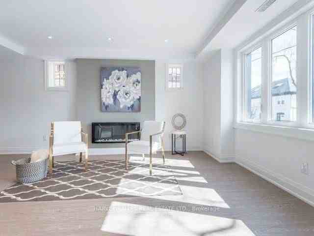 52 College View Avenue #2 - Photo 3 of 14