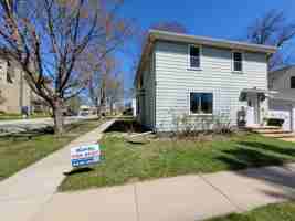 featured image of 4 2/4 Sherman Pl