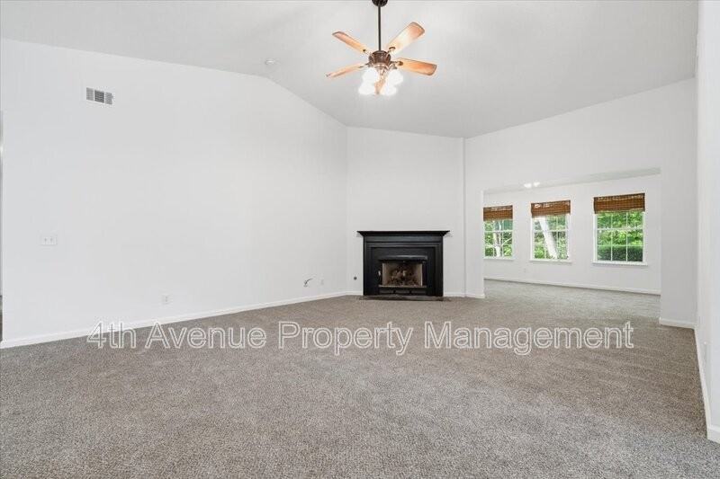 407 Crested View Dr - Photo 6 of 30