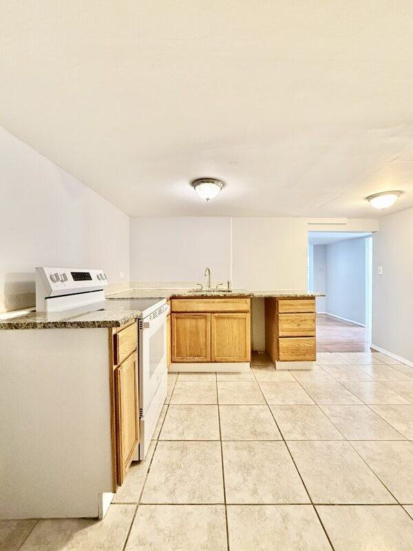 2611 41st Ave N - Photo 5 of 50