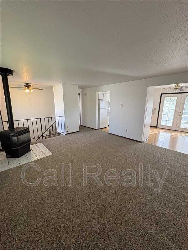 3911 S Moffitt Rd - Photo 3 of 11