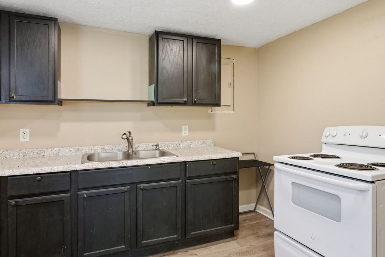 701 Peppers Ferry Rd #4 - Photo 7 of 14