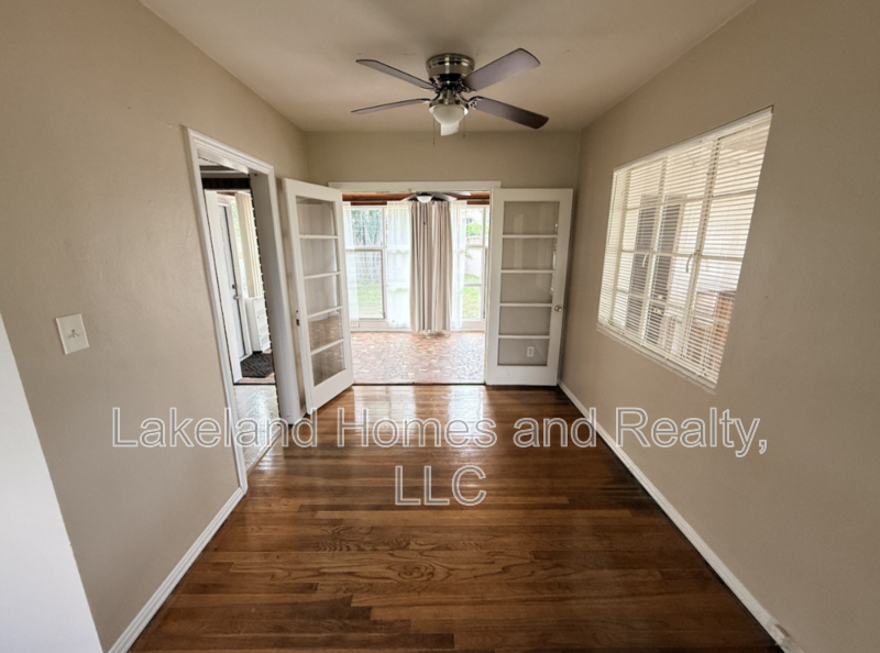 3115 Buckingham Ave - Photo 6 of 24