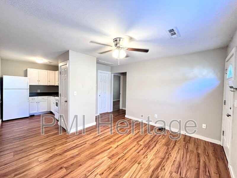 103 W Martin Luther King Jr Blvd #1 - Photo 2 of 6