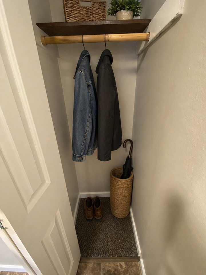 905 S 44th Ave Apt D04 #D04 - Photo 4 of 25