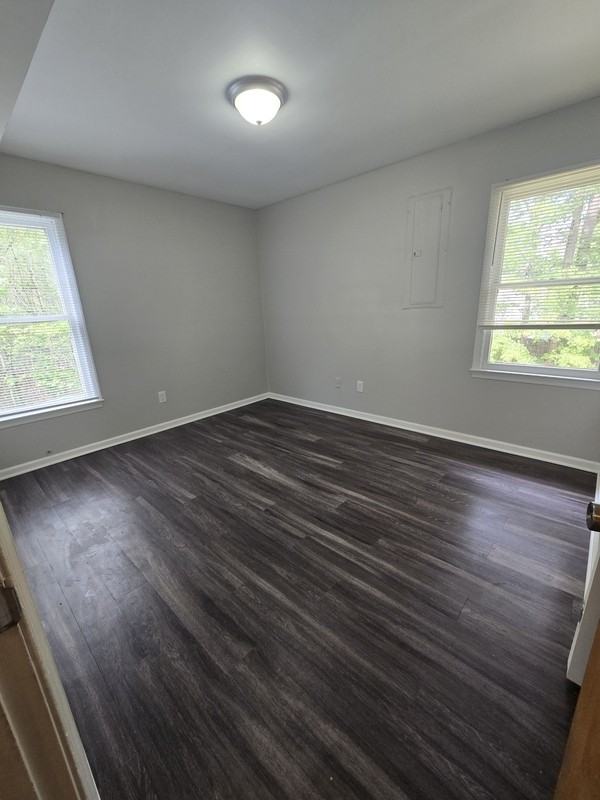 4452 Baxter Rd - Photo 6 of 12