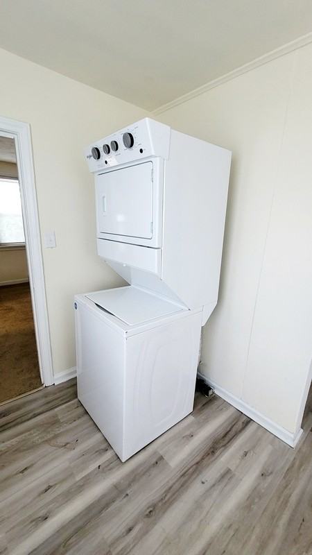 3501 Meadowbridge Rd - Photo 4 of 11