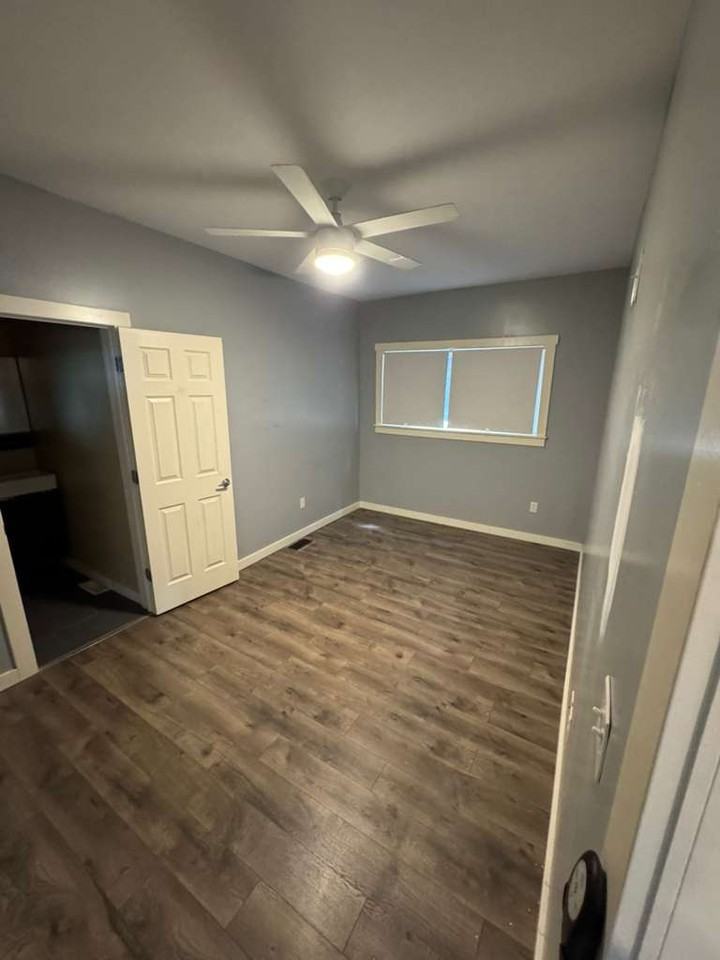 1500 Broadway Avenue #104 - Photo 4 of 7