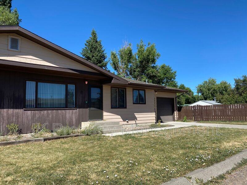 1305 14th Ave S - Photo 6 of 40