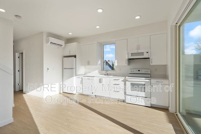 731 Se 78th Ave - Photo 7 of 29