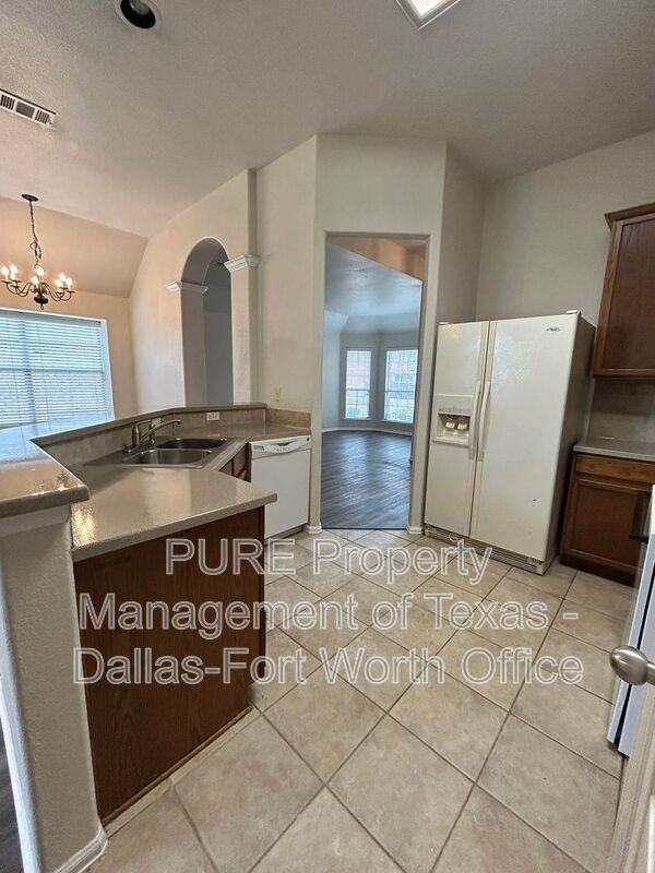 625 Spanish Oak Ct - Photo 6 of 18