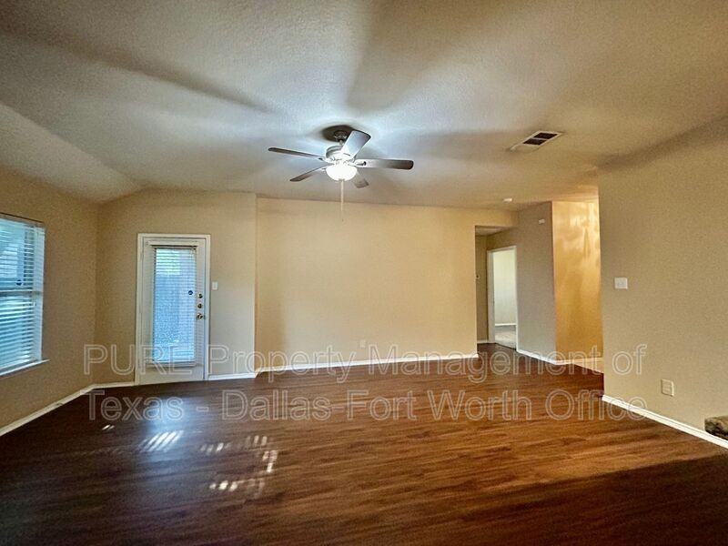 1703 Country Crest Ln - Photo 6 of 30