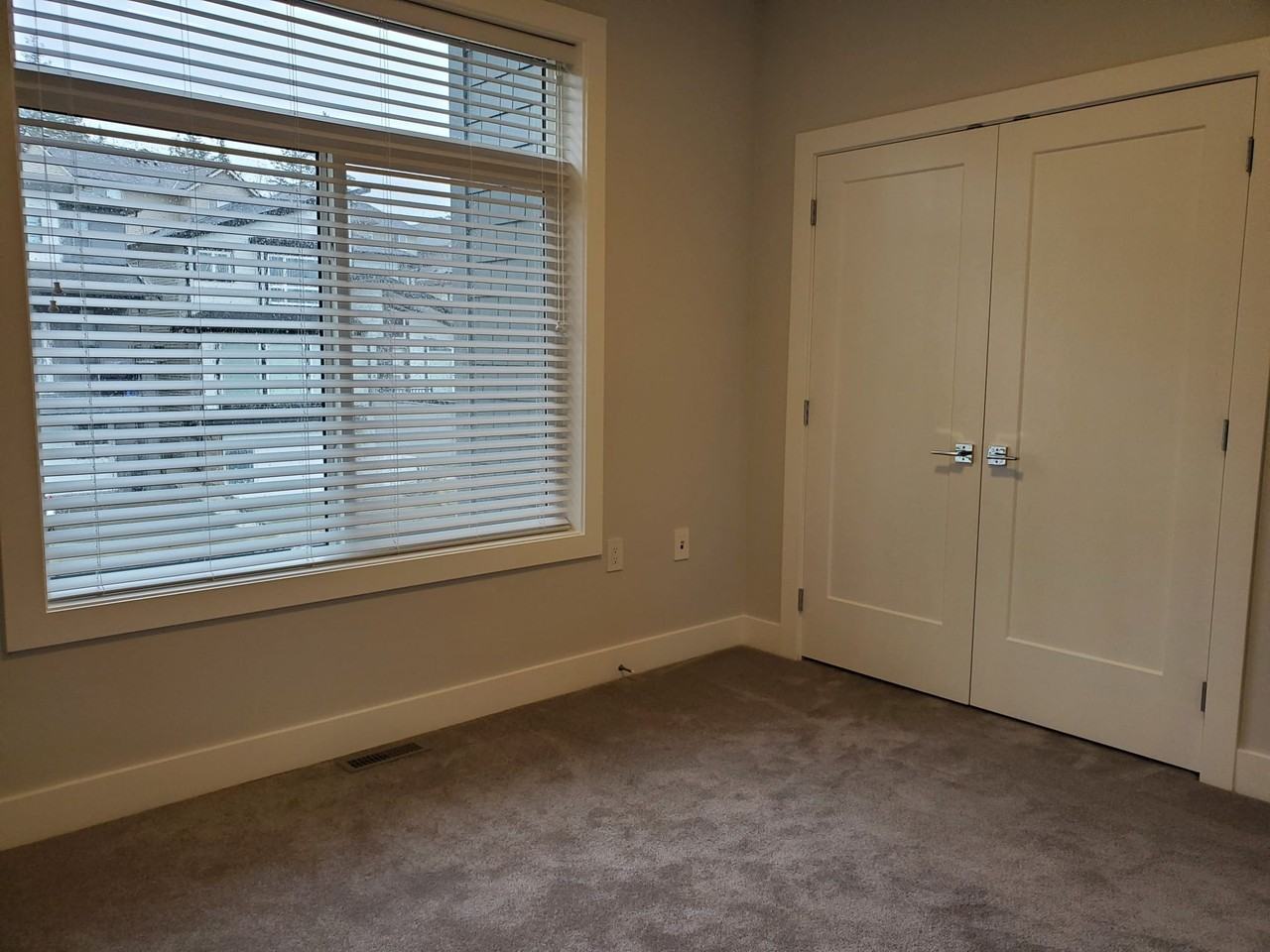 14929 62 A Avenue - Photo 7 of 26