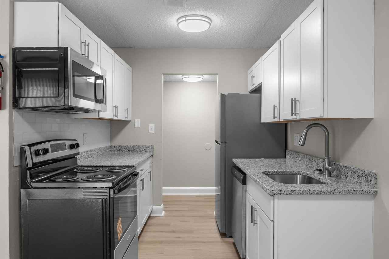 Pine Crest - Photo 7 of 50