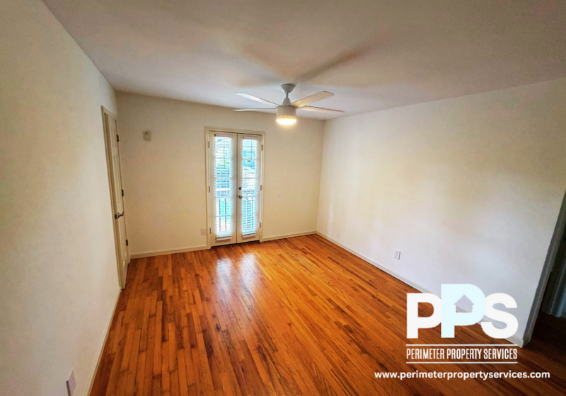 615 Boulevard Se #8 - Photo 3 of 8