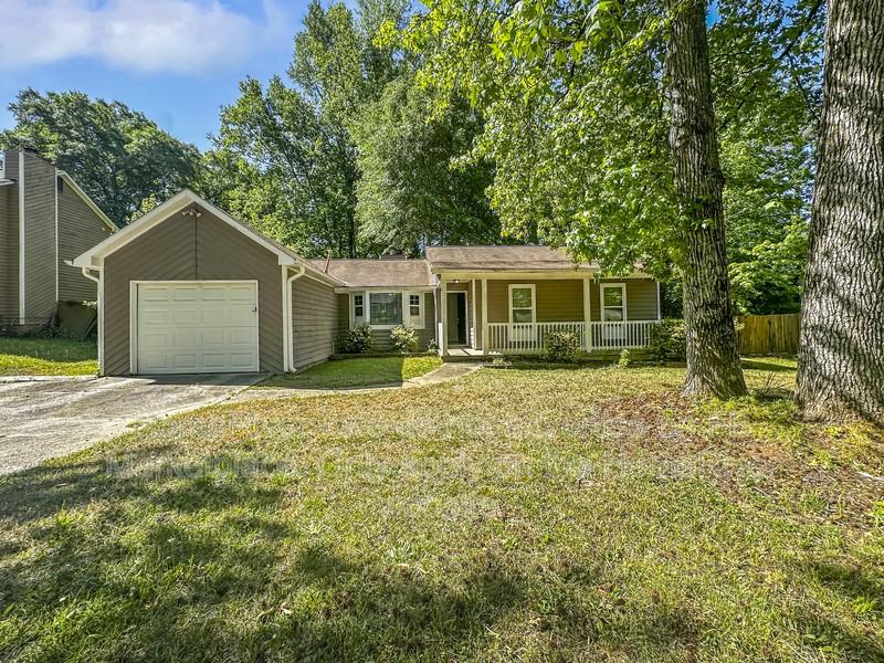 672 Raven Ct