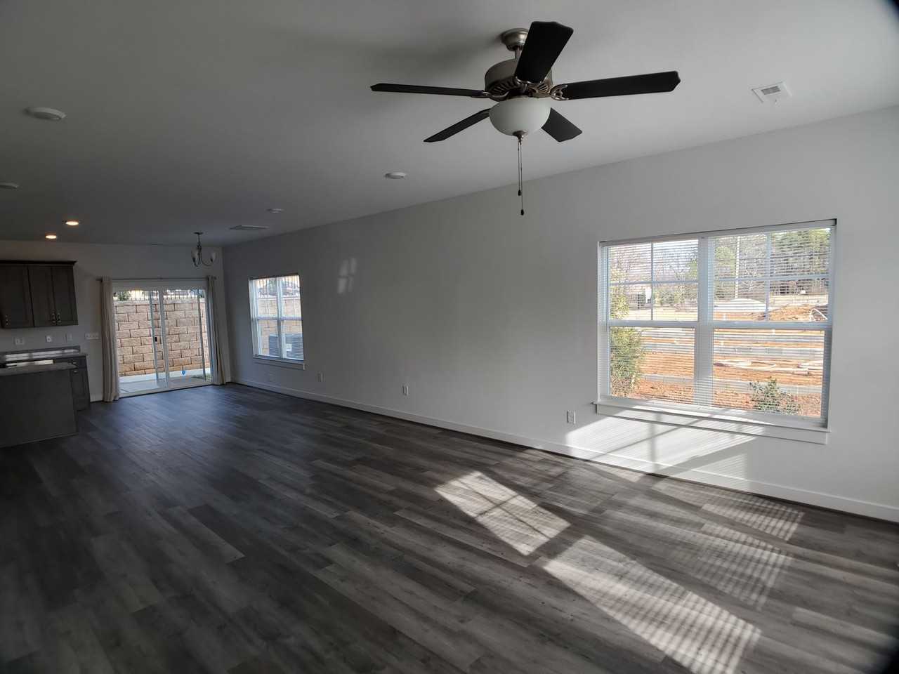 4513 Josephine Ln - Photo 6 of 17