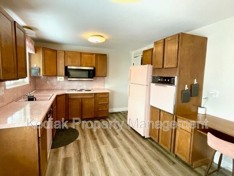4099 Madison Ave - Photo 7 of 39