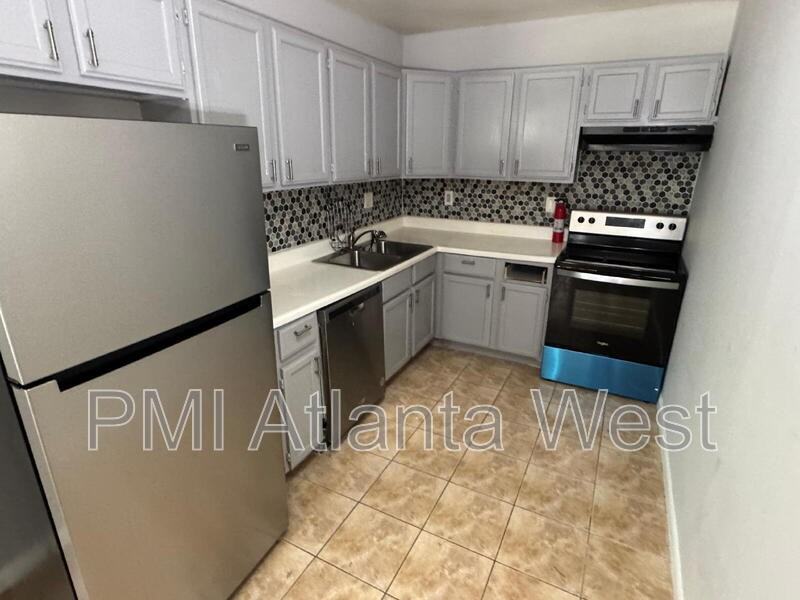 139 Lawton St Sw - Photo 4 of 4