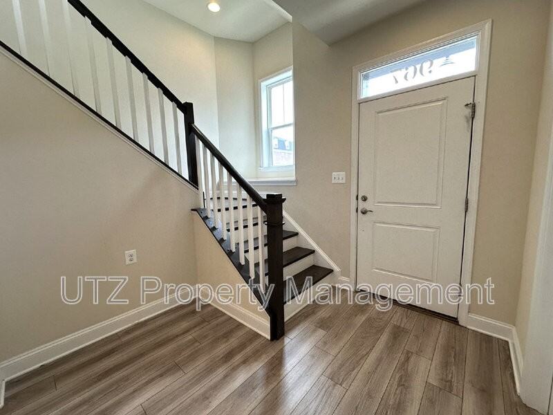 967 Holden Rd - Photo 2 of 19