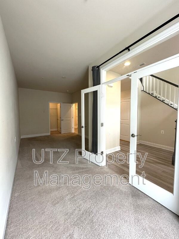 967 Holden Rd - Photo 3 of 19