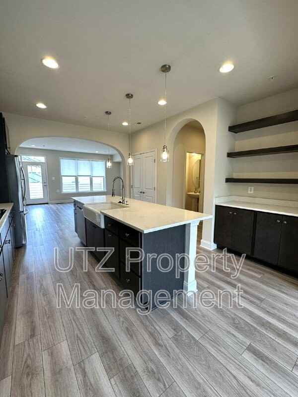 967 Holden Rd - Photo 6 of 19