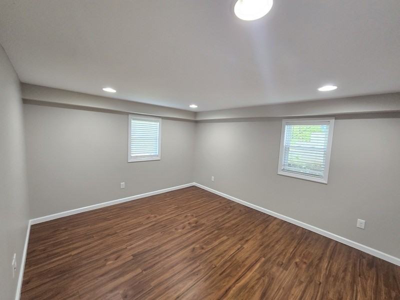 4094 University Dr #B - Photo 5 of 9