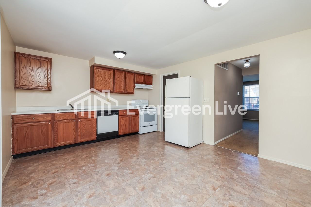 8307 Mount Carmel St - Photo 7 of 15