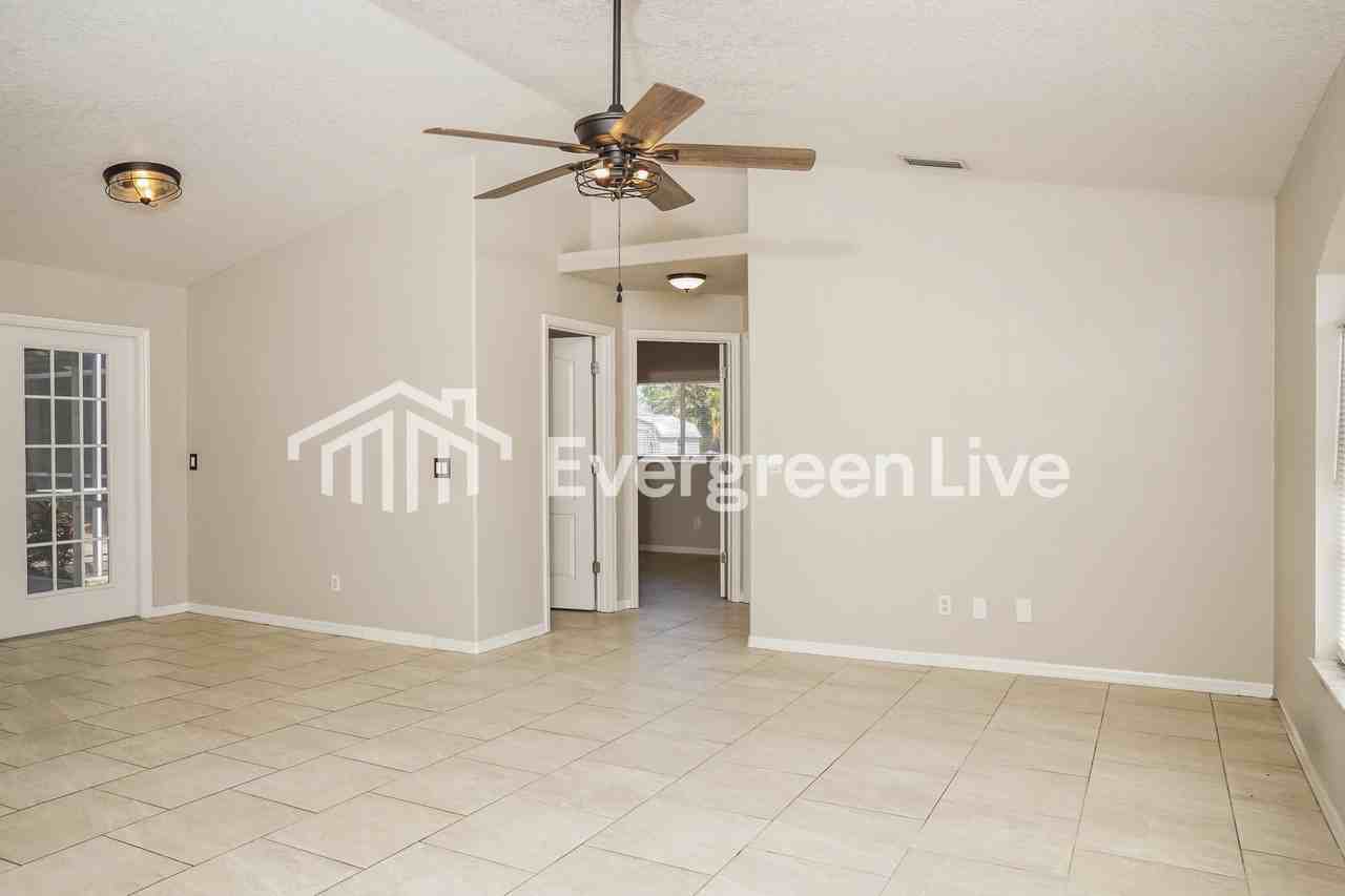 1233 Ramrod St - Photo 3 of 15