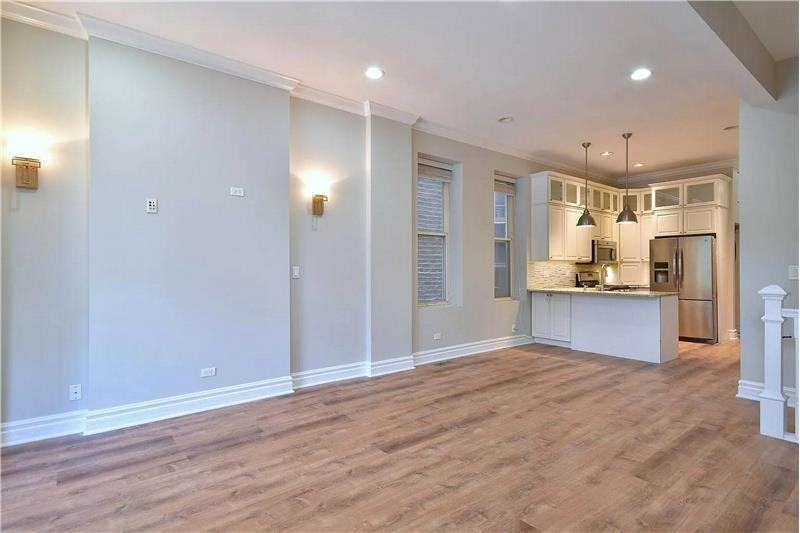 1316 N Artesian Ave #2 - Photo 3 of 26