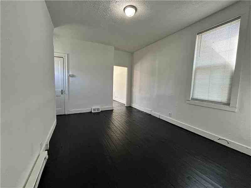 507 Cedar Ave - Photo 4 of 9