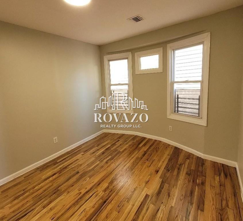 70 South 13th Street #2B - Photo 6 of 8