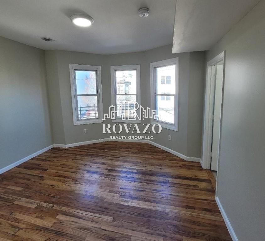 70 South 13th Street #2B - Photo 4 of 8