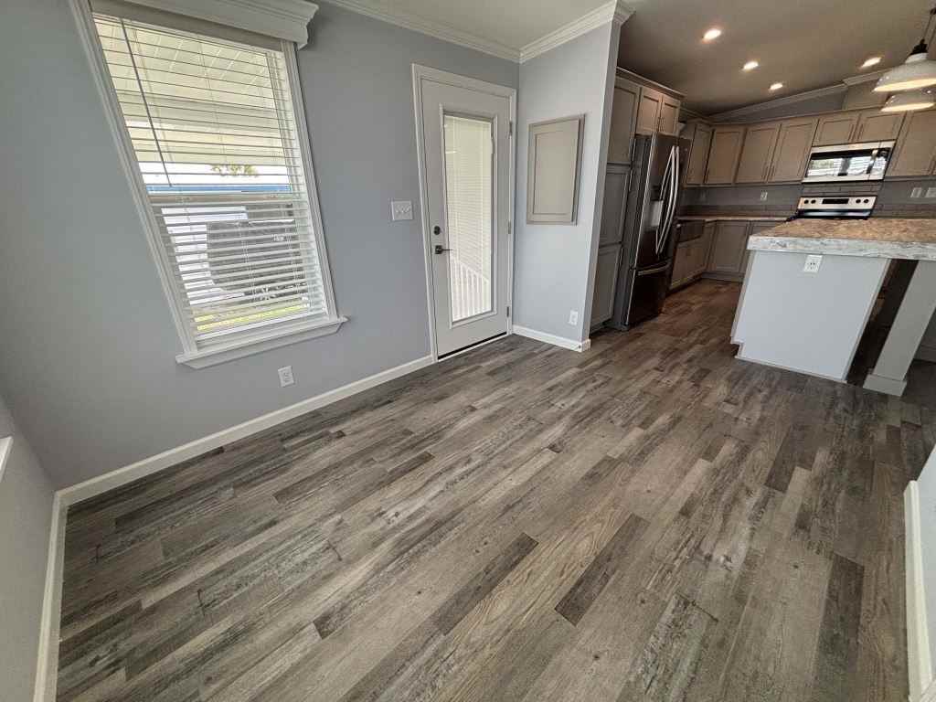 937 Questa W - Photo 6 of 24