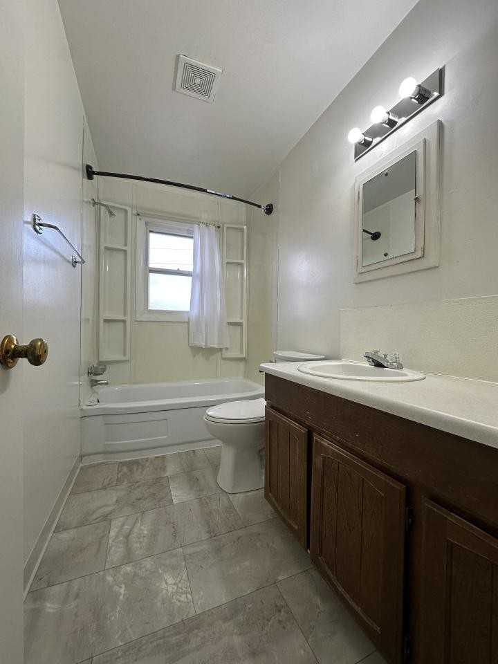 1601 Virginia Ln #2 - Photo 6 of 9