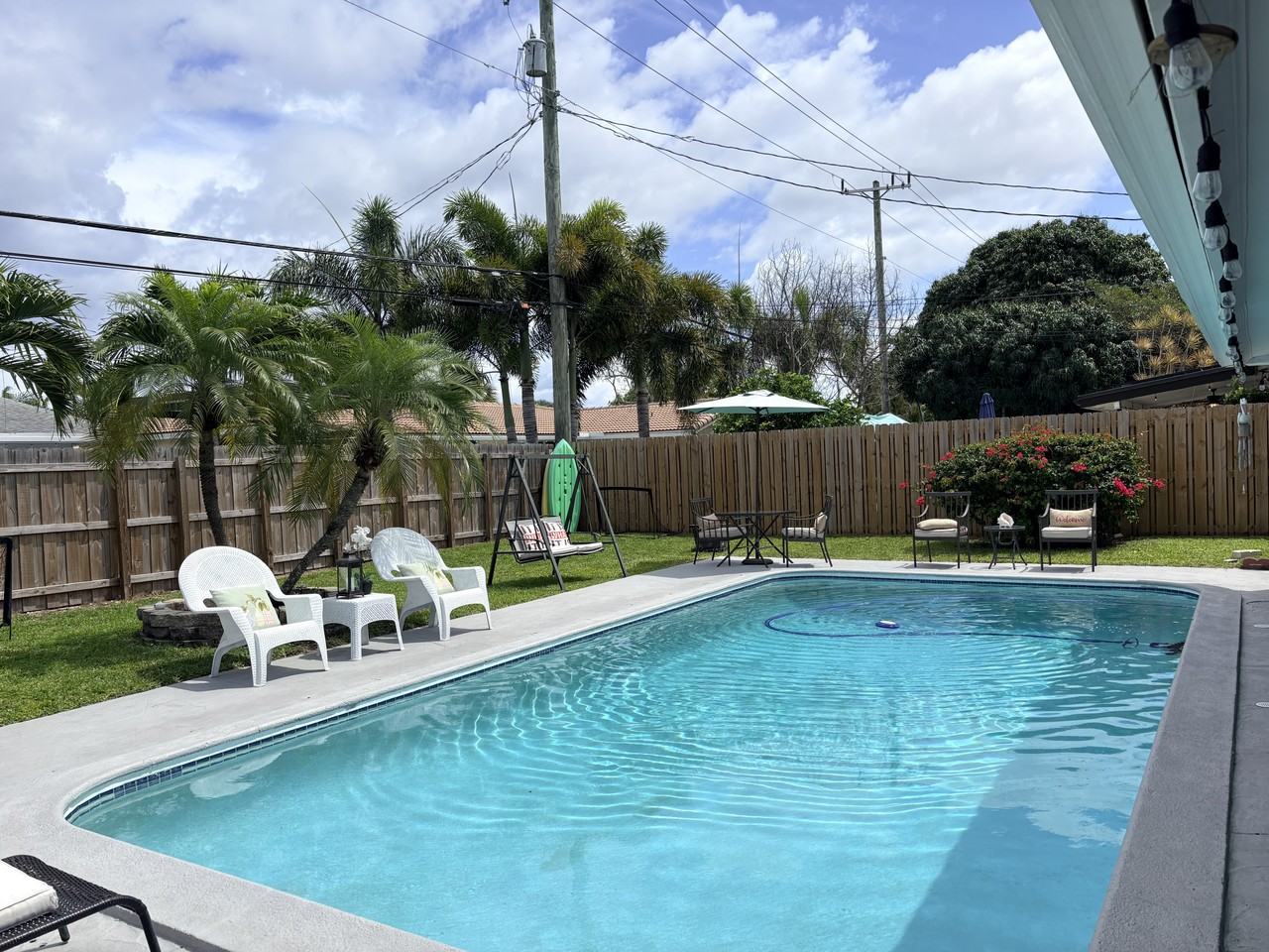 5770 Northeast 18th Avenue - Photo 5 of 7