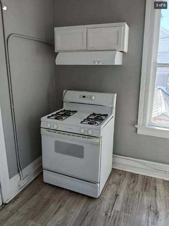 321 Oak St #4 - Photo 3 of 6